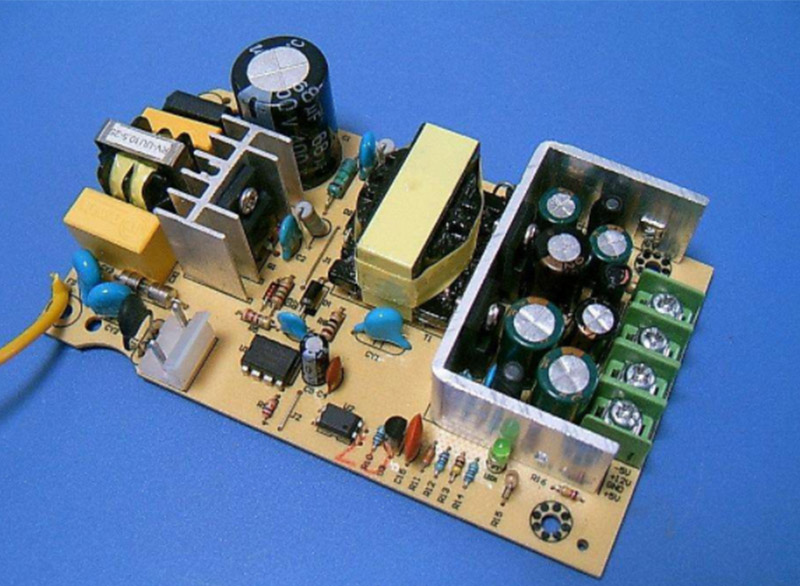 薄膜電容器在開(kāi)關(guān)電源上的應(yīng)用 薄膜電容器在開(kāi)關(guān)電源上的應(yīng)用